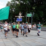 Wejście pielgrzymki gliwickiej na Jasną Górę