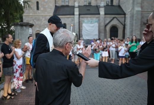 Ruda Śląska. Pątniczki z Kochłowic ruszyły o 5.30