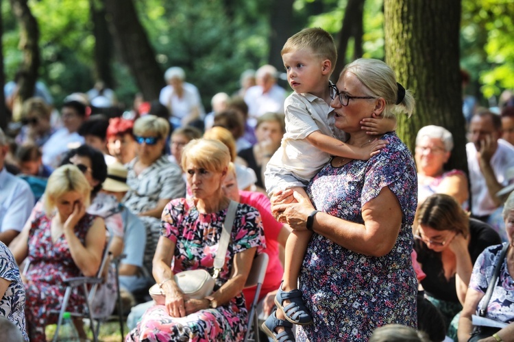 Piekary kobiet 2023. Procesja i powitanie pątniczek