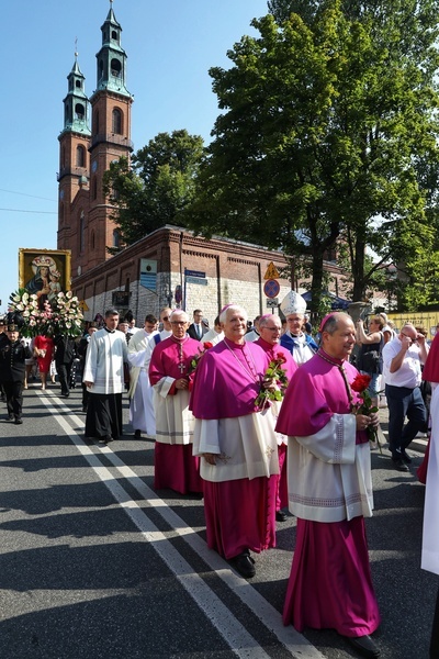 Piekary kobiet 2023. Procesja i powitanie pątniczek