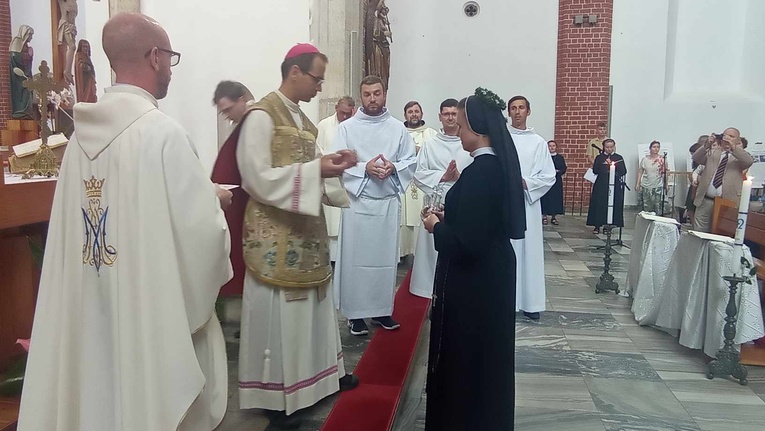 Srebrne jubileusze sióstr marianek świętowane w kościele na Piasku