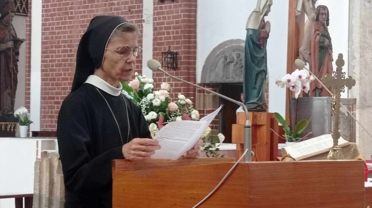 Srebrne jubileusze sióstr marianek świętowane w kościele na Piasku