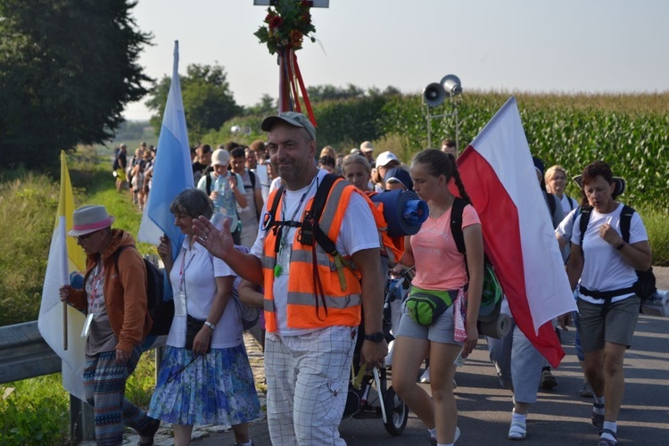 Grupie 8. patronuje św. Stanisław Biskup i Męczennik - patron Polski.