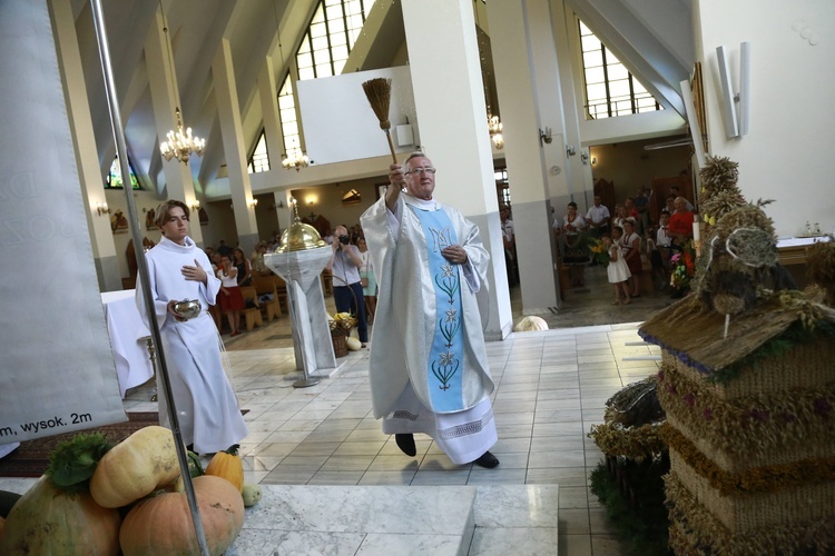 Wieńce z sanktuarium w Borkach