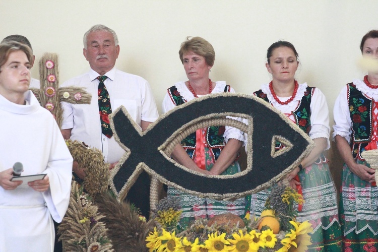 Wieńce z sanktuarium w Borkach