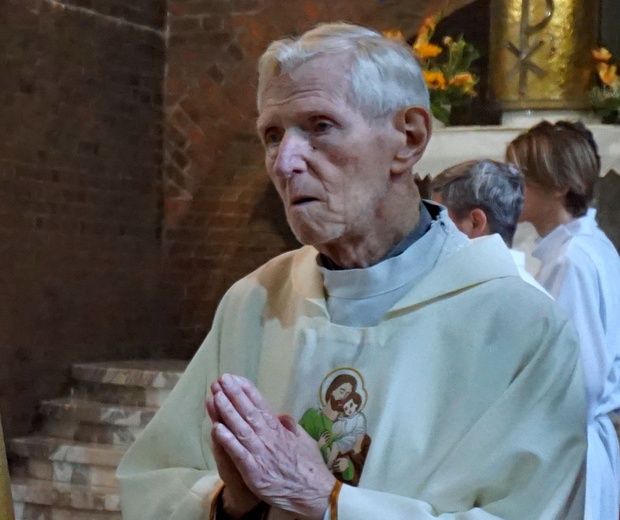 Śp. ks. infułat Paweł Pyrchała (1932-2023)