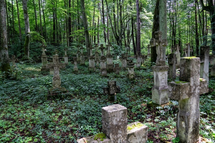 Kamienne krzyże bruśnieńskie