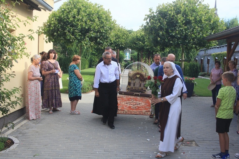 Strzeleckie spotkania ze św. Tereską z Lisieux