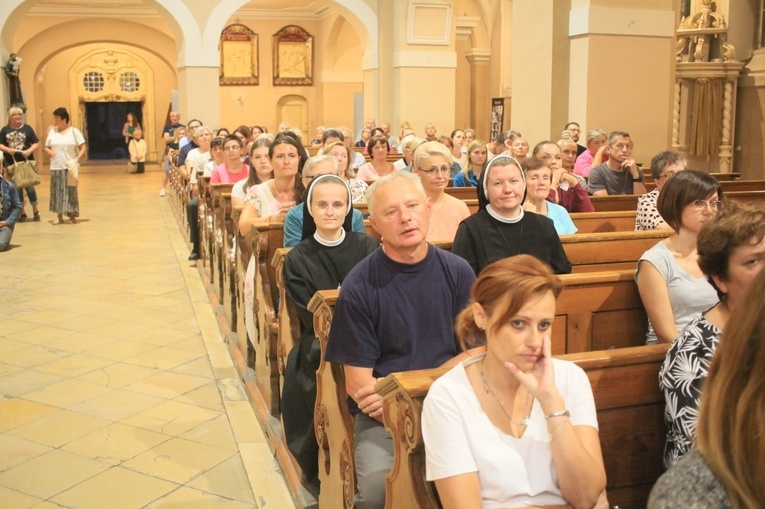 Strzeleckie spotkania ze św. Tereską z Lisieux