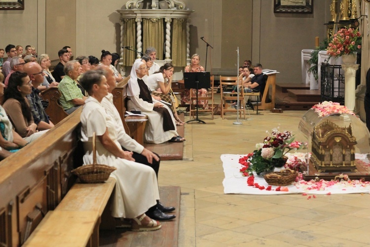 Strzeleckie spotkania ze św. Tereską z Lisieux