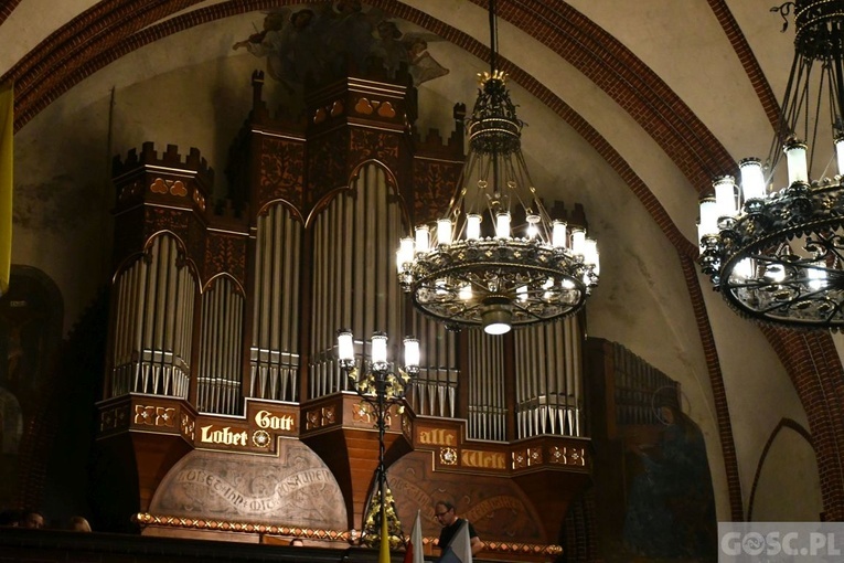 Drezdenko. Wokół króla instrumentów 