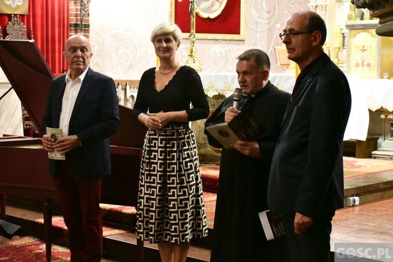 Drezdenko. Wokół króla instrumentów 