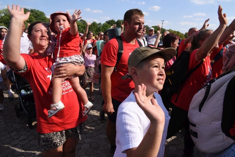 41. PPT okazała się najbardziej rodzinną. Szło w niej ponad 700 dzieci.