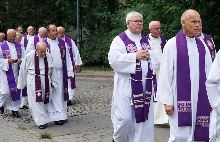 Pogrzeb śp. ks. infułata Pawła Pyrchały - cz. 2