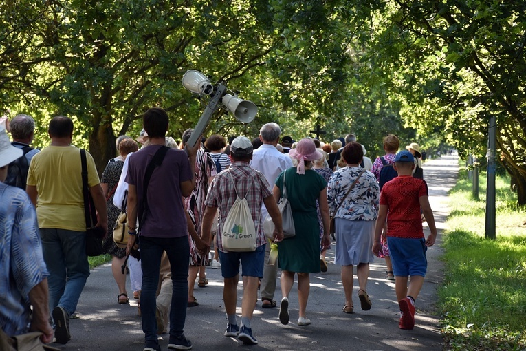 XVIII Międzyparafialna Pielgrzymkę do kościoła pw. NMP Częstochowskiej