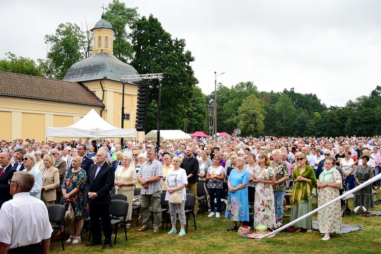 Stoczek Klasztorny. Odpust Matki Bożej Królowej Pokoju