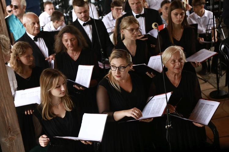 Niedziela w Pasierbcu