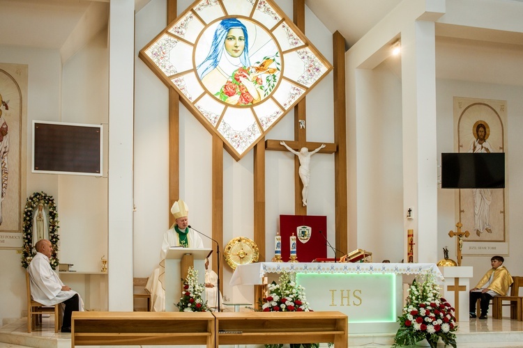 Poświęcenie kaplicy wieczystej adoracji