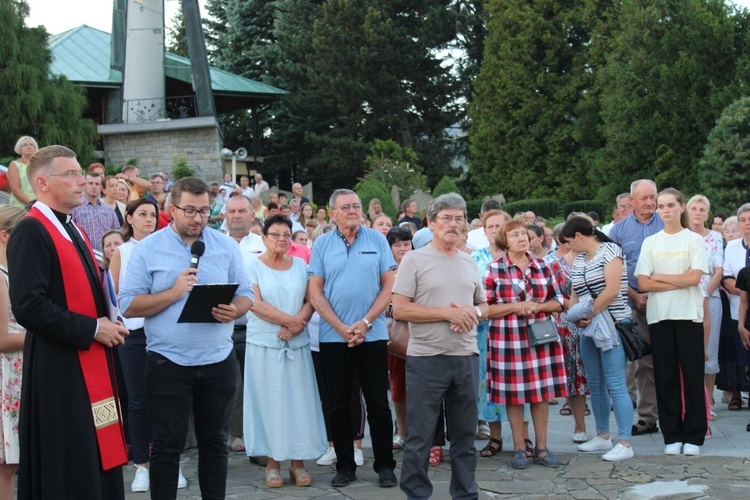 Pielgrzymka z Łąkty do Pasierbca
