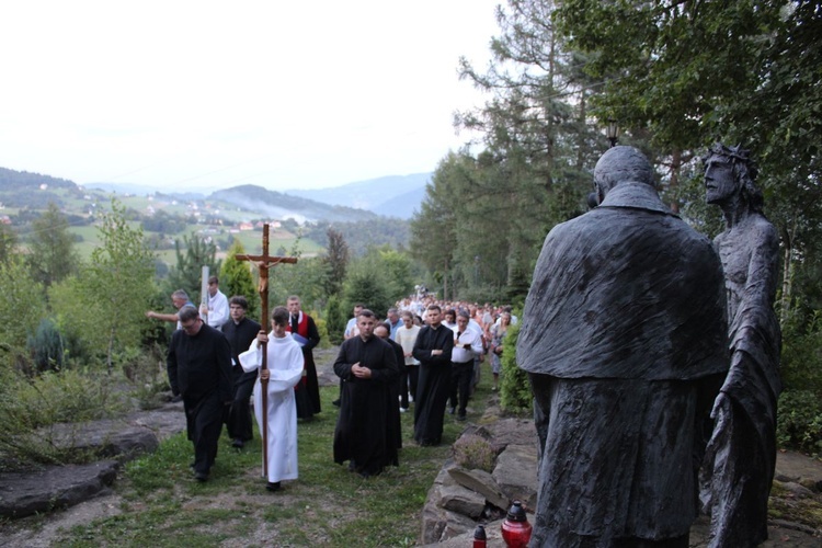 Pielgrzymka z Łąkty do Pasierbca