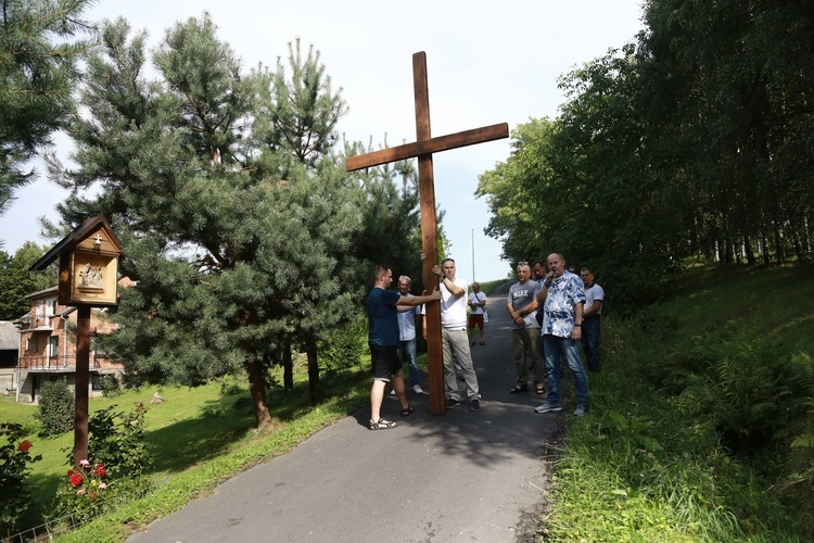 Droga Krzyżowa na Góry Jamnickie