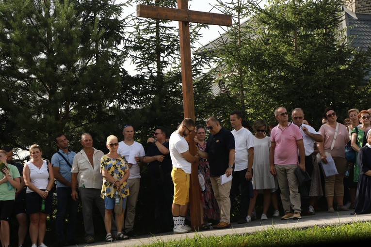 Droga Krzyżowa na Góry Jamnickie