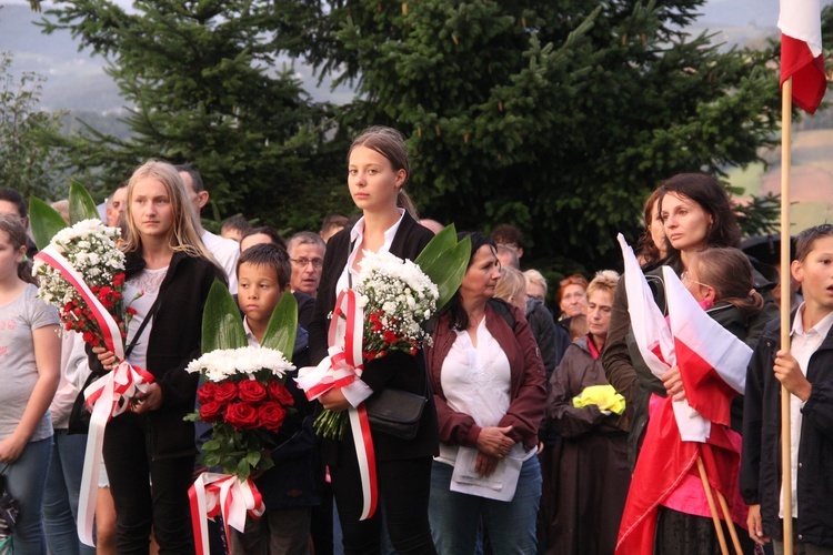 Wielogłowy. Droga Krzyżowa na Górę Kożuch