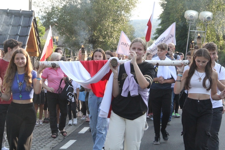 Wielogłowy. Droga Krzyżowa na Górę Kożuch