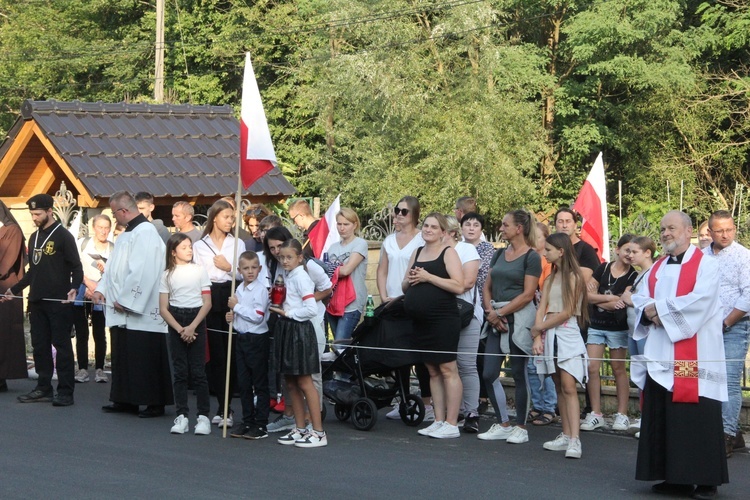 Wielogłowy. Droga Krzyżowa na Górę Kożuch