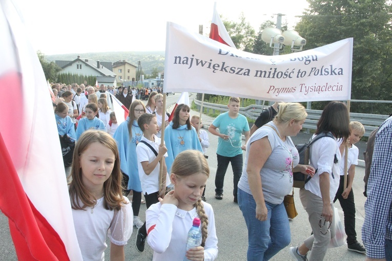 Wielogłowy. Droga Krzyżowa na Górę Kożuch