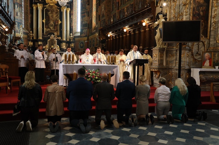 Do grona katechetów zostało włączonych 9 nauczycieli.