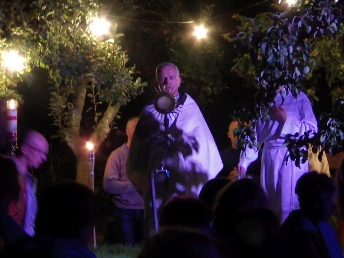 Modlitwa i koncert na roozpoczęcie odpustu Matki Bożej Pocieszenia