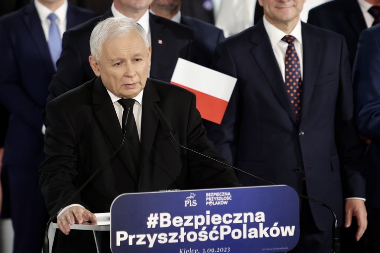 Kaczyński: od poniedziałku prezentujemy ważne punkty programu PiS