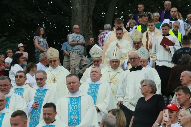 Uroczystości u Matki Bożej Kębelskiej