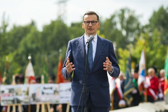 Morawiecki: PiS proponuje program rewitalizacji tysięcy bloków w osiedlach z wielkiej płyty