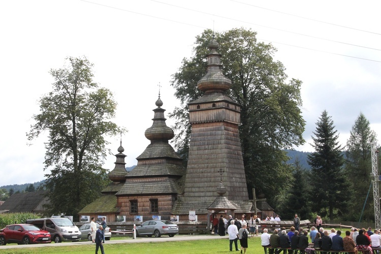 Kwiatoń. Cerkiew z listy UNESCO