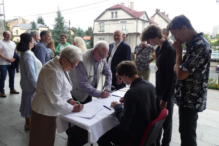 50 lat Oazy w parafii Chrystusa Króla w Bielsku-Białej Leszczynach