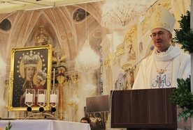 Abp Adrian Galbas zaprasza diecezjan do Pszowa