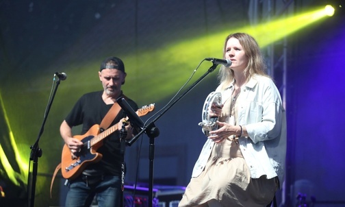 Gwiazdą jubileuszowego pikniku była Magda Anioł z zespołem. 