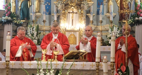 Jubileuszowa Msza św. w stuletnim kościele.