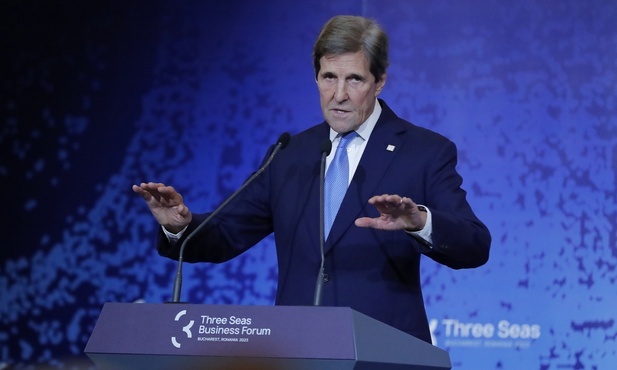 Kerry: rząd USA wesprze finansowo projekt SMR Orlen Synthos Green Energy