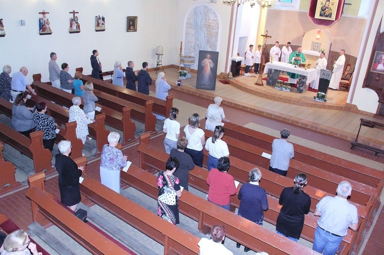 Jubileusz parafii w Świeszynie