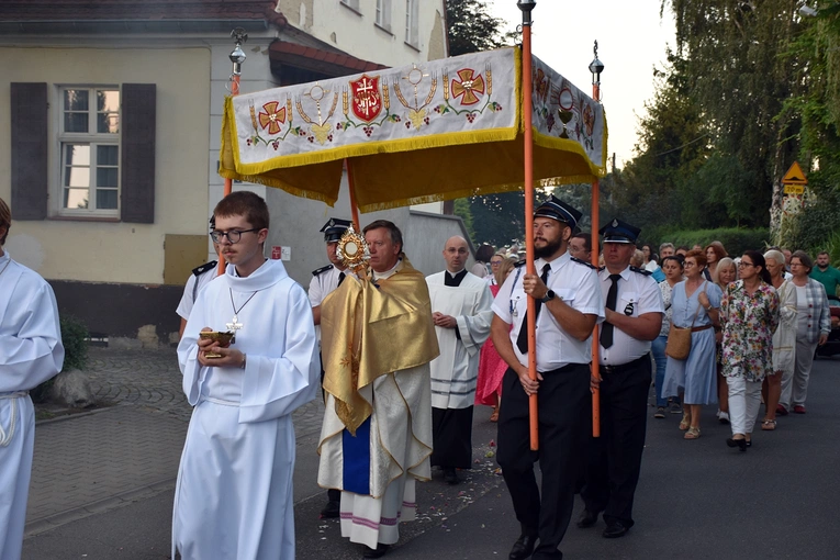 Odpust w parafii Narodzenia NMP w Smolcu