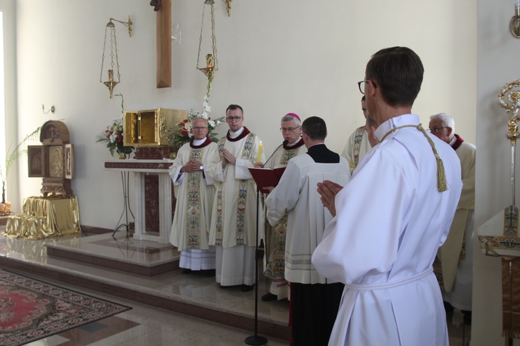 Poświęcenie nowej świątyni w Lubinie