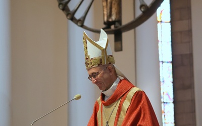 Homilię do katechetów wygłosił abp Adrian Galbas.