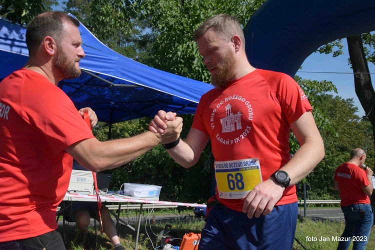 W Żaganiu pobiegli do Bożego Grobu