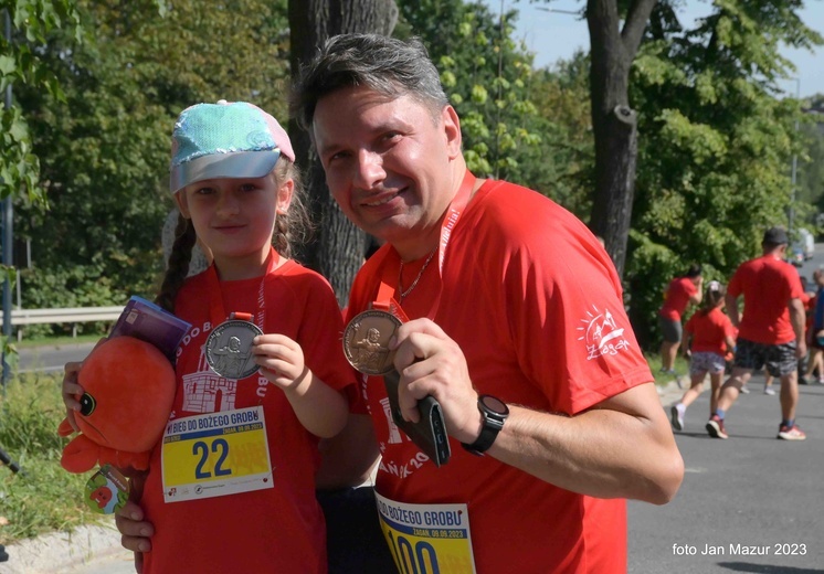 W Żaganiu pobiegli do Bożego Grobu