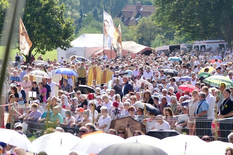 Gietrzwałd. Odpust Narodzenia NMP