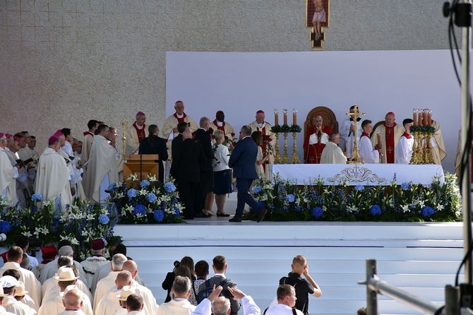 Beatyfikacja rodziny Ulmów w Markowej - pielgrzymi z całej Polski na Mszy św.