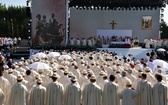 Beatyfikacja rodziny Ulmów w Markowej - pielgrzymi z całej Polski na Mszy św.